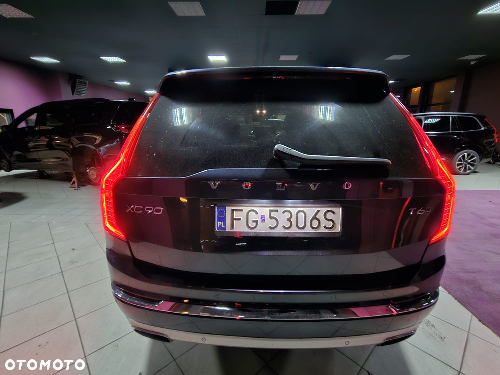 Volvo XC 90 - 6