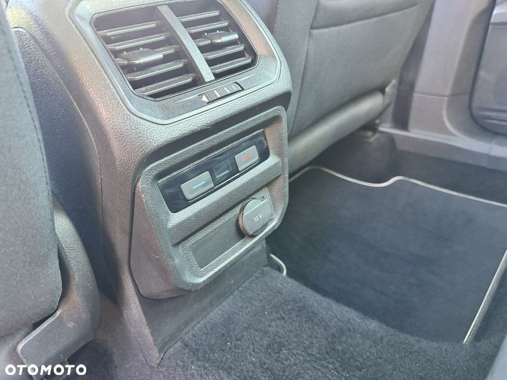 Volkswagen Tiguan - 9