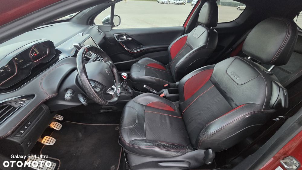 Peugeot 208 THP STOP & START GTi by Sport - 10