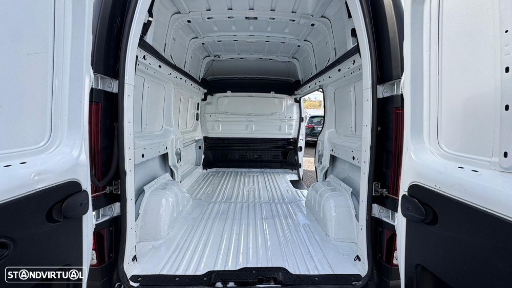 Renault Trafic 2.0 dCi L1 H2 Fase III - 3