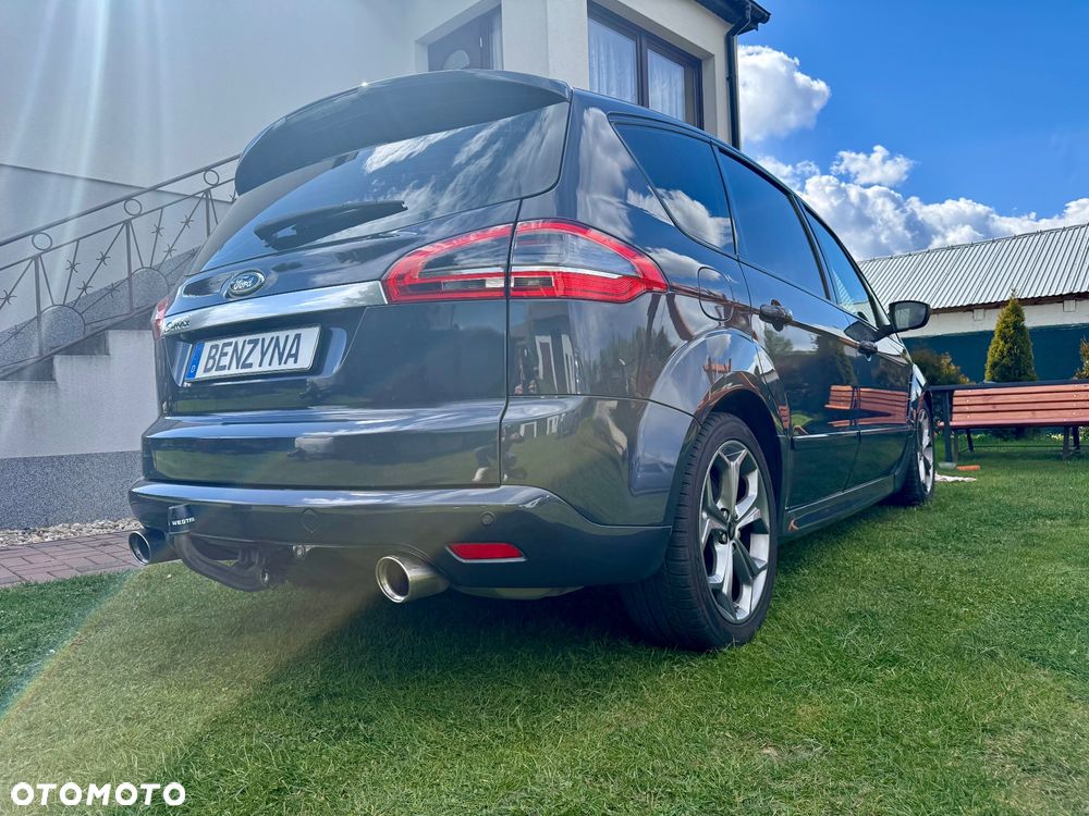 Ford S-Max - 8