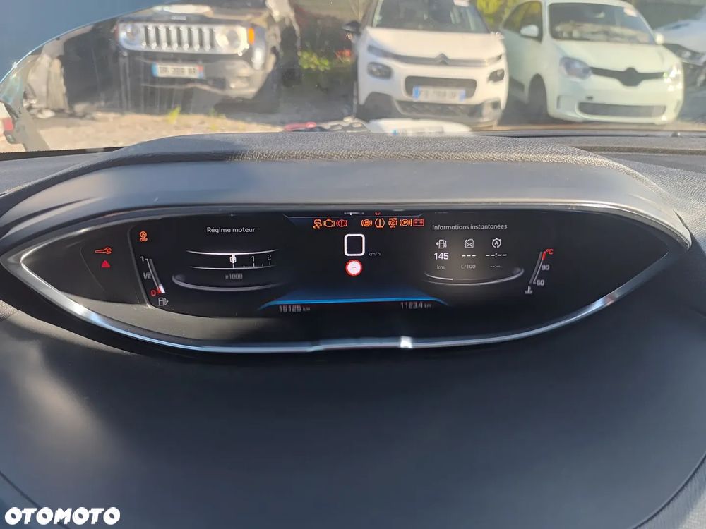 Peugeot 5008 1.2 PureTech Active S&S EAT8 - 12