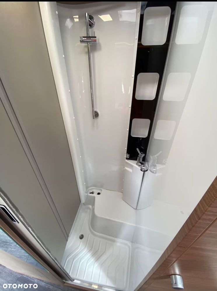 KNAUS TOURER VAN 500 LT 4 Osobowy  2 Łóżka osobne 150x200  HAK FV23% Nowy Kamper - 15