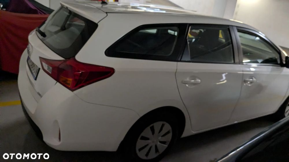 Toyota Auris 1.6 Active - 3