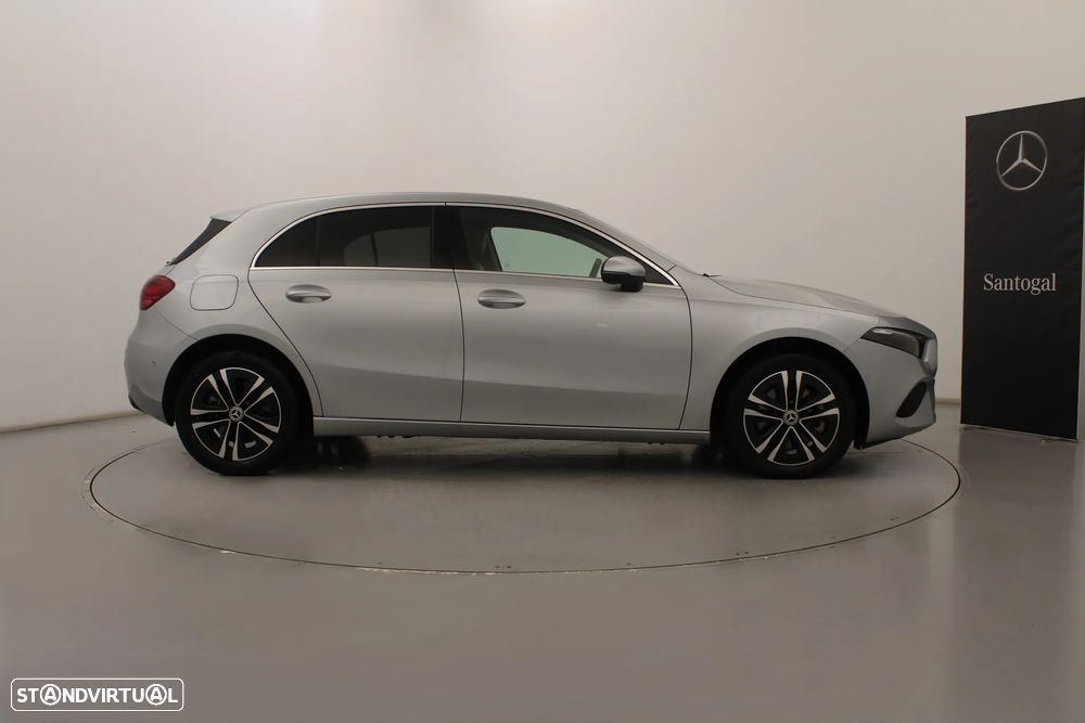 Mercedes-Benz A 250 e - 4
