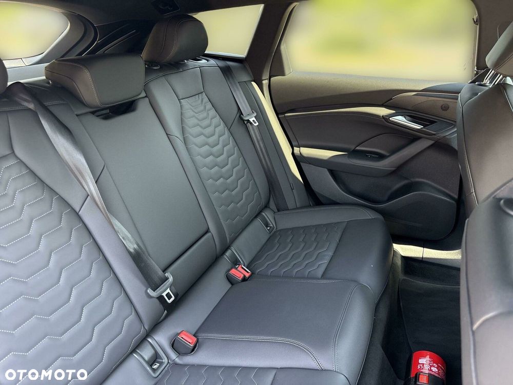 Audi A6 Sportback e-tron - 20