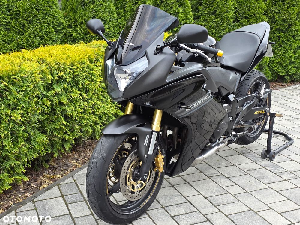 Honda CBR - 17