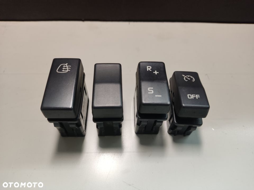 Przełącznik/Klawisz/Włącznik Renault Midlum Premium DXI - 1