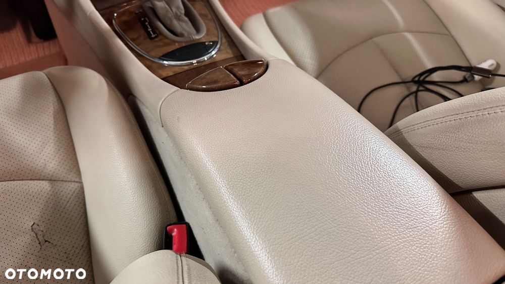 Mercedes-Benz Klasa E - 40