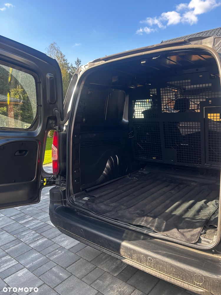 Toyota Proace City 1.2 D-4T Long 2,3t Active (bryg.) - 9