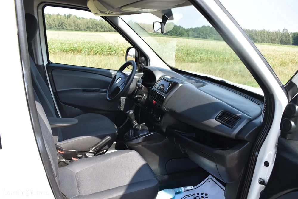 Opel COMBO FIAT DOBLO  JAK NOWY - 24