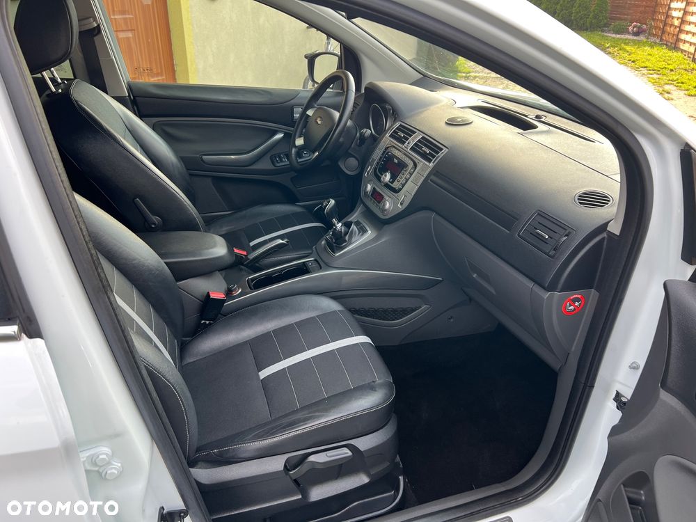 Ford Kuga - 20