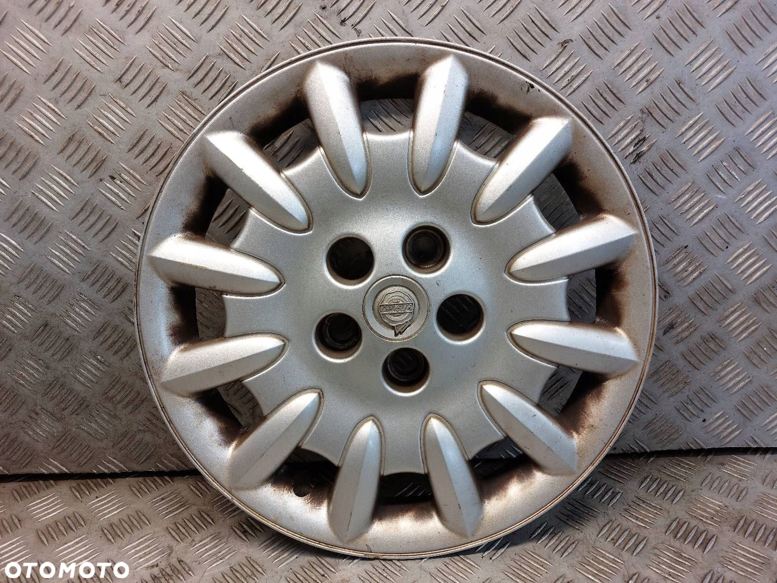 KOŁPAKI 16" CHRYSLER VOYAGER IV - 4