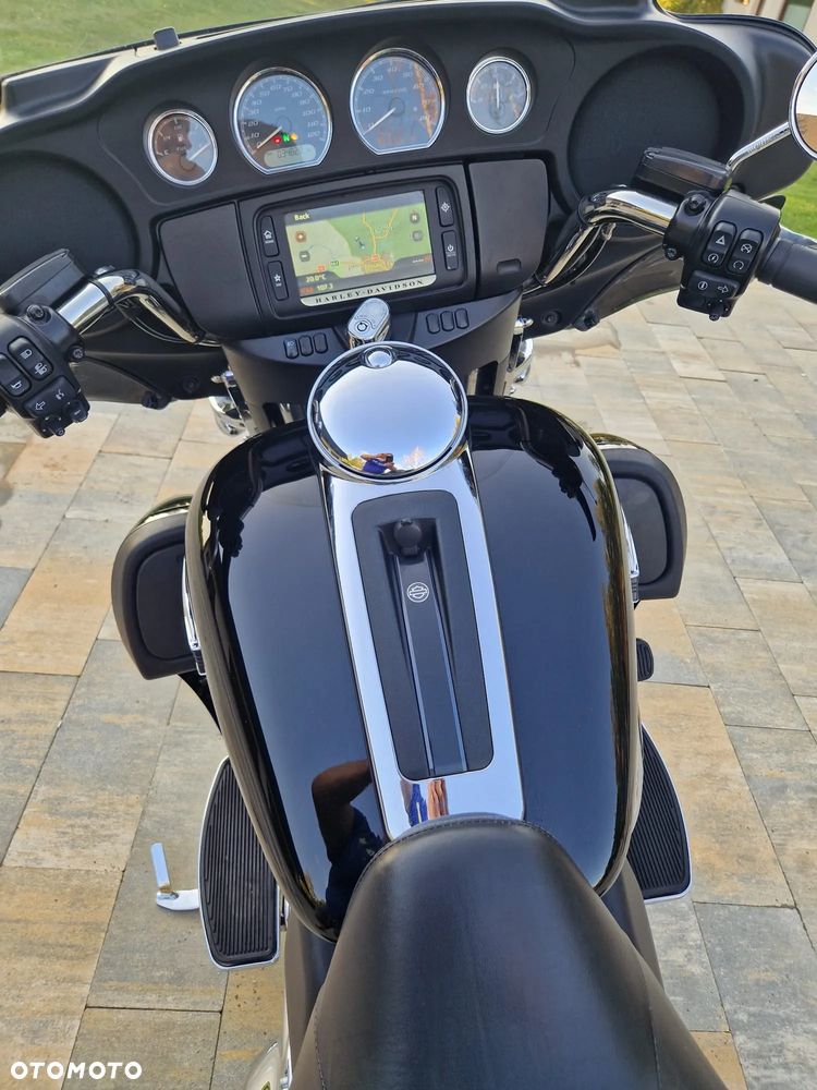 Harley-Davidson FLHTCU Ultra - 14