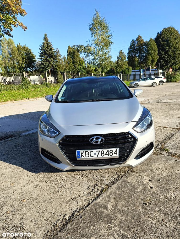 Hyundai i40 1.7 CRDi Premium DCT - 1