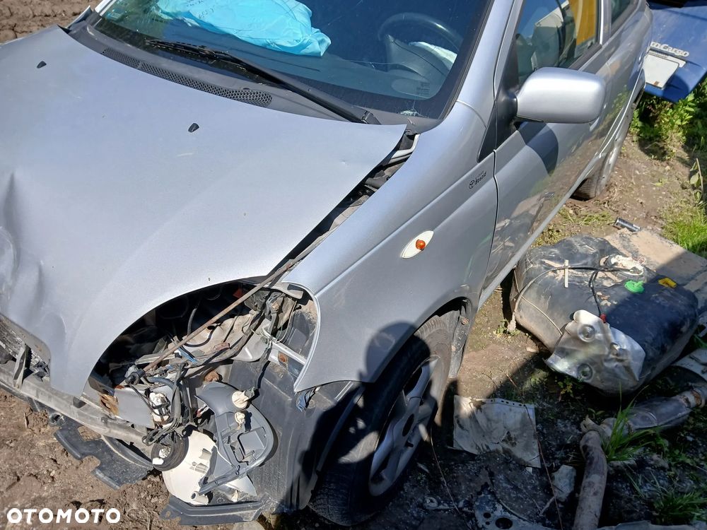 toyota yaris I 7E1 maska pokrywa silnika klapa bagażnika zderzak lampa reflektor pas przedni stop - 2