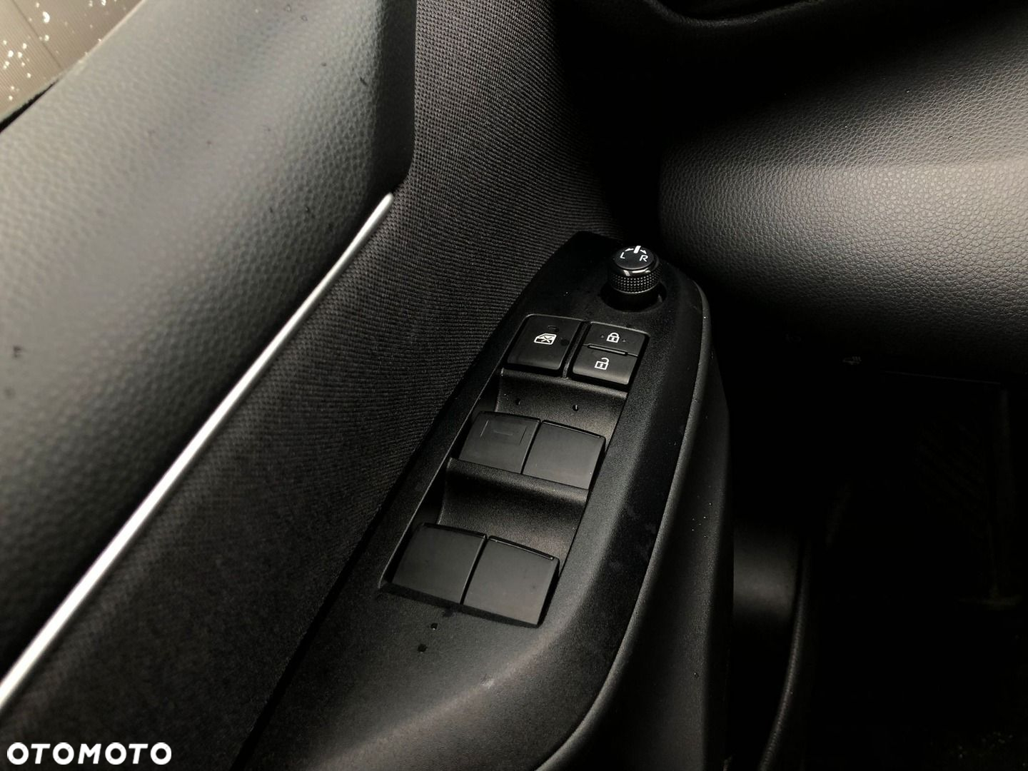Toyota Yaris - 31