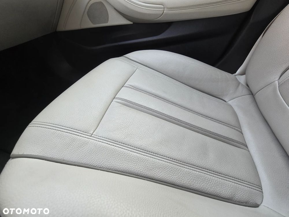 BMW Seria 5 520d xDrive Luxury Line - 33