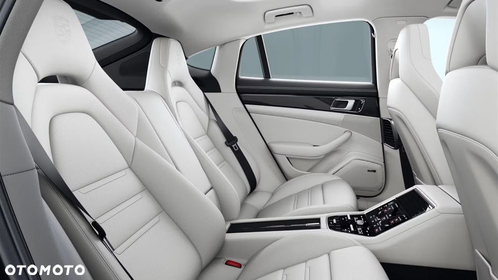Porsche Panamera 4S E-Hybrid - 5