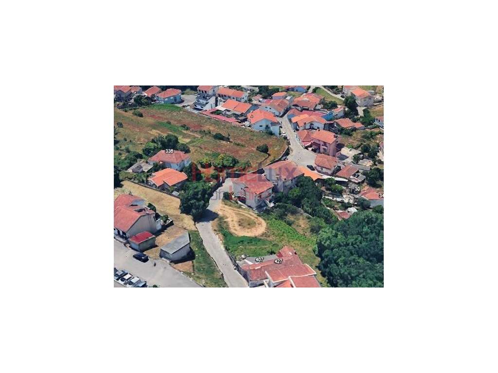Moradia T6 com três pisos independentes | Fânzeres - Grande imagem: 3/4