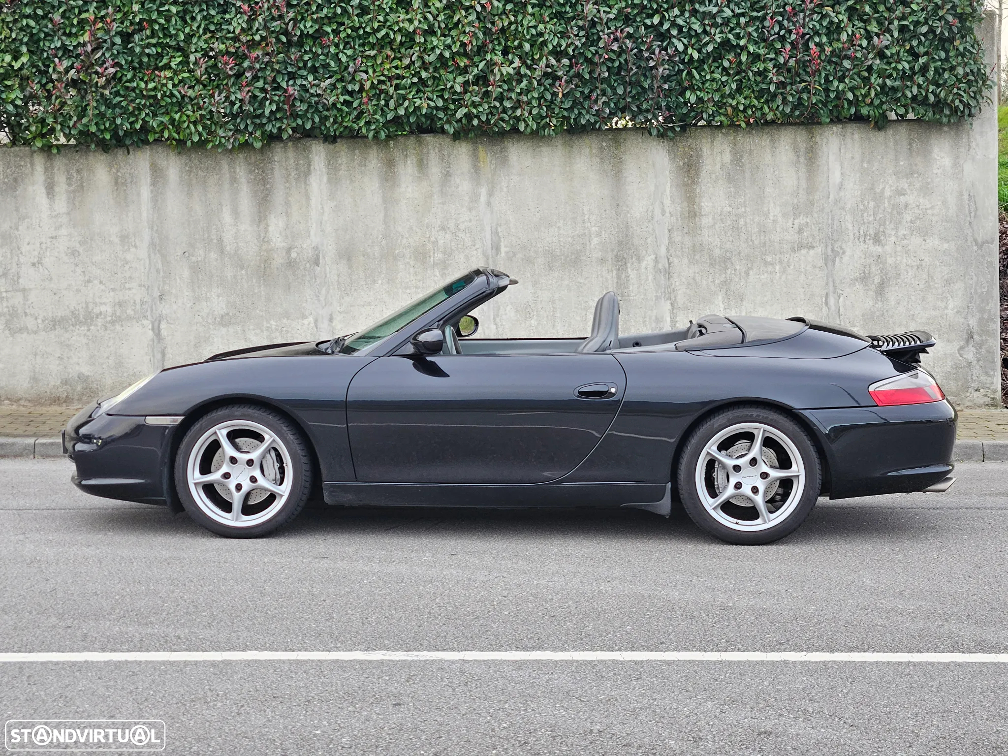 Porsche 911 (996) Carrera 4 - 33