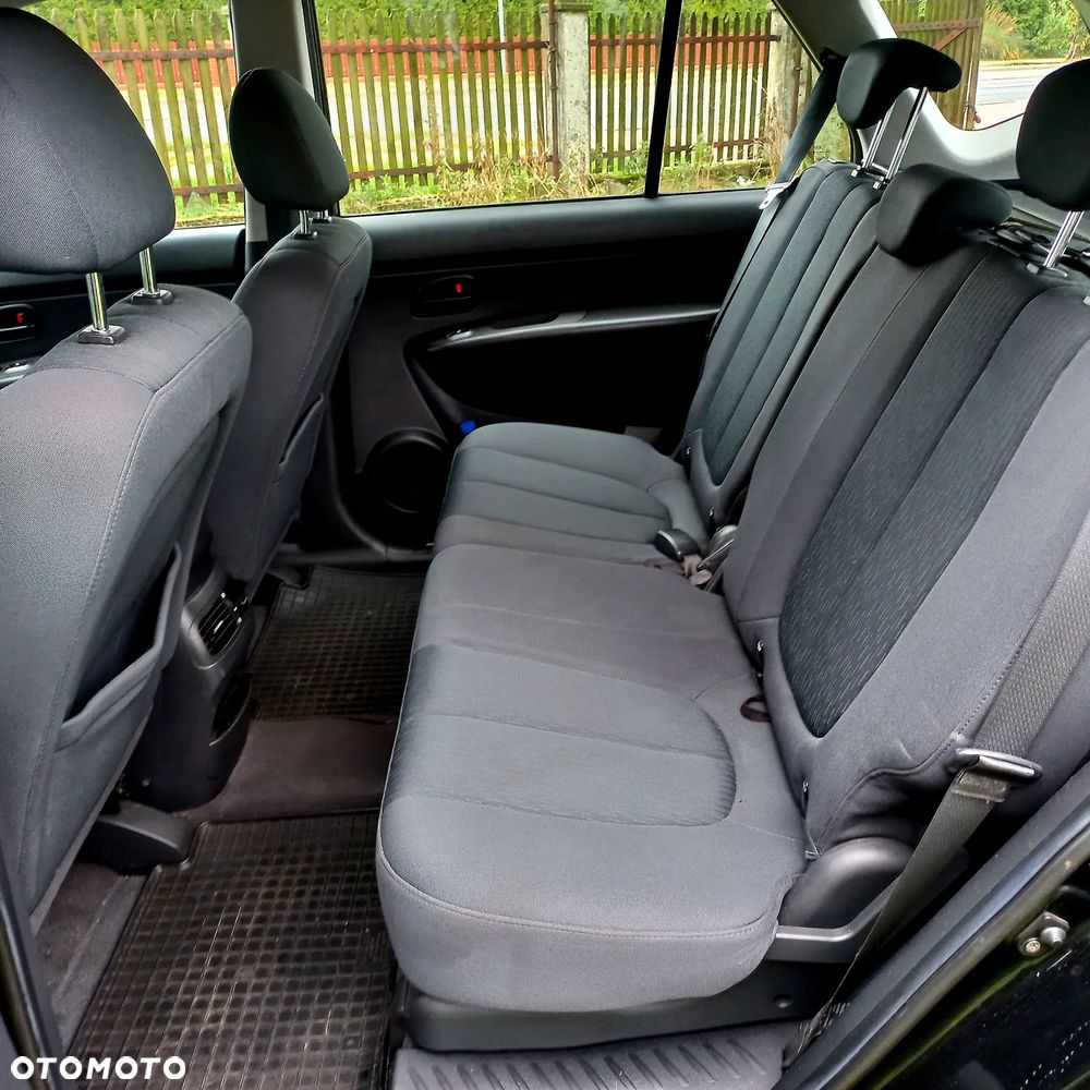 Kia Carens CRDi DPF EX - 10