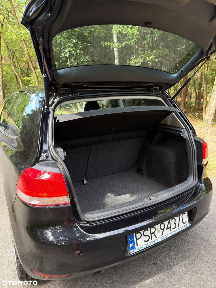Volkswagen Golf 1.6 TDI DPF Trendline - 9