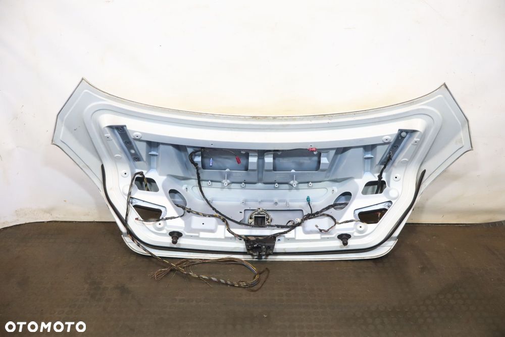 KLAPA TYLNA 6 640D F06 3.0D GRAN COUPE SEDAN A300 - 4