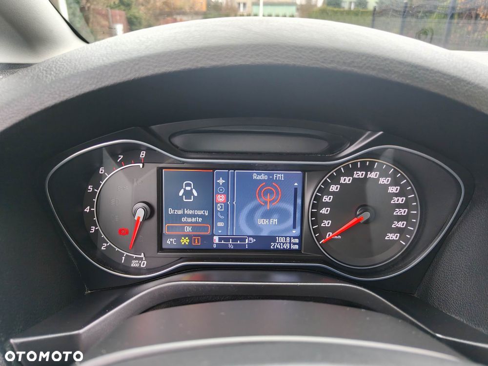 Ford S-Max - 31