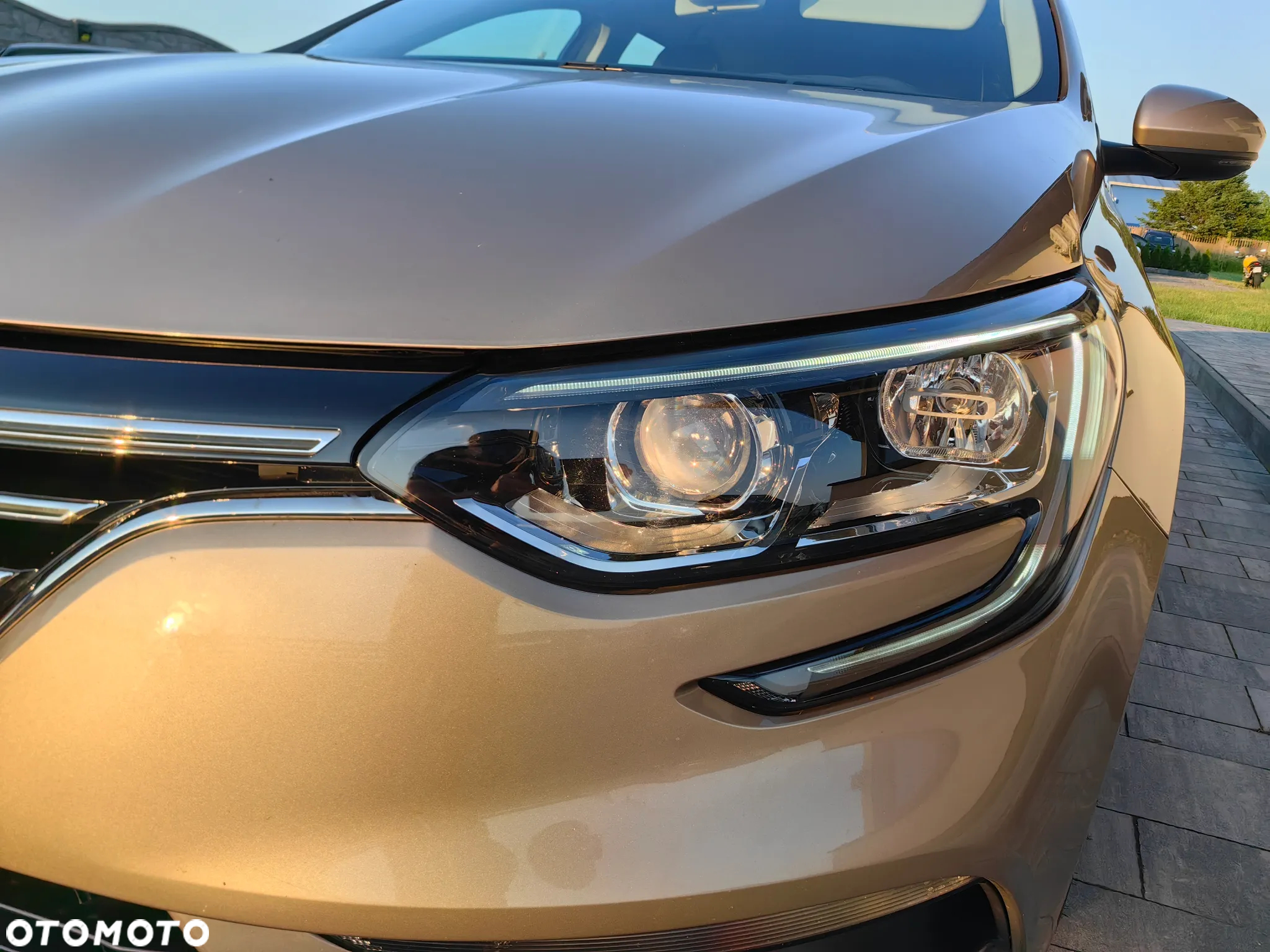 Renault Megane ENERGY TCe 130 EDC INTENS - 5