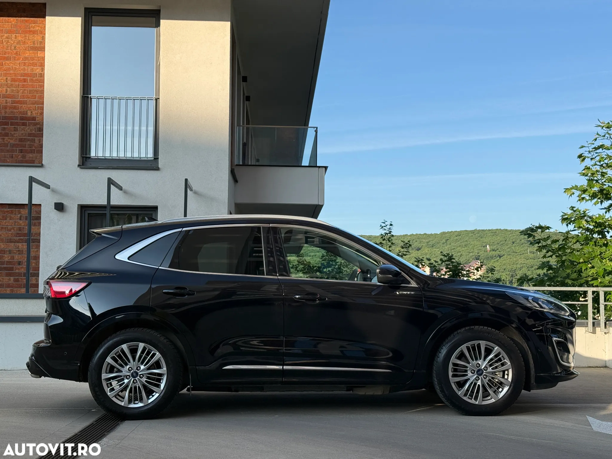 Ford Kuga 2.5 Duratec PHEV Vignale - 3