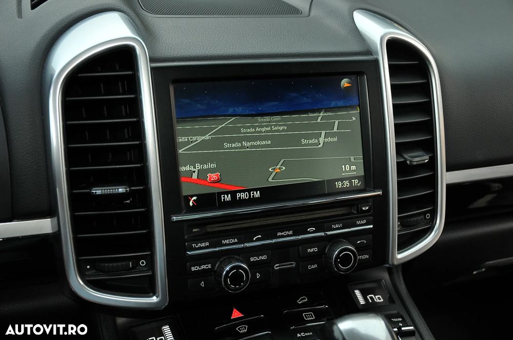 Porsche Cayenne Tiptronic S - 21