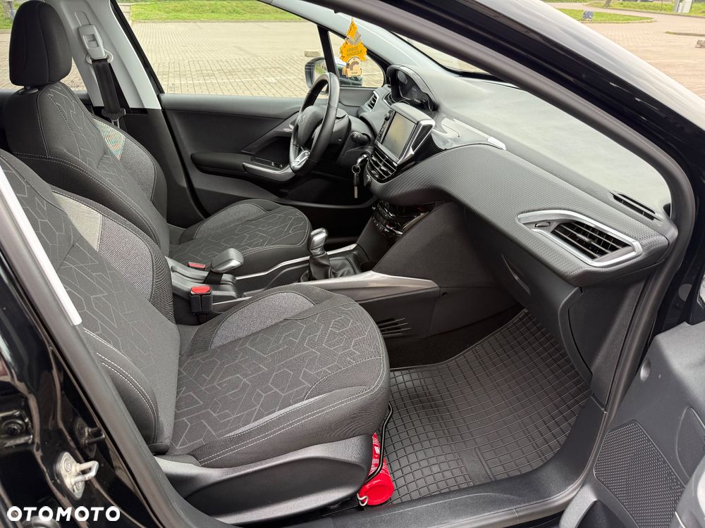 Peugeot 2008 PureTech 82 Style - 19