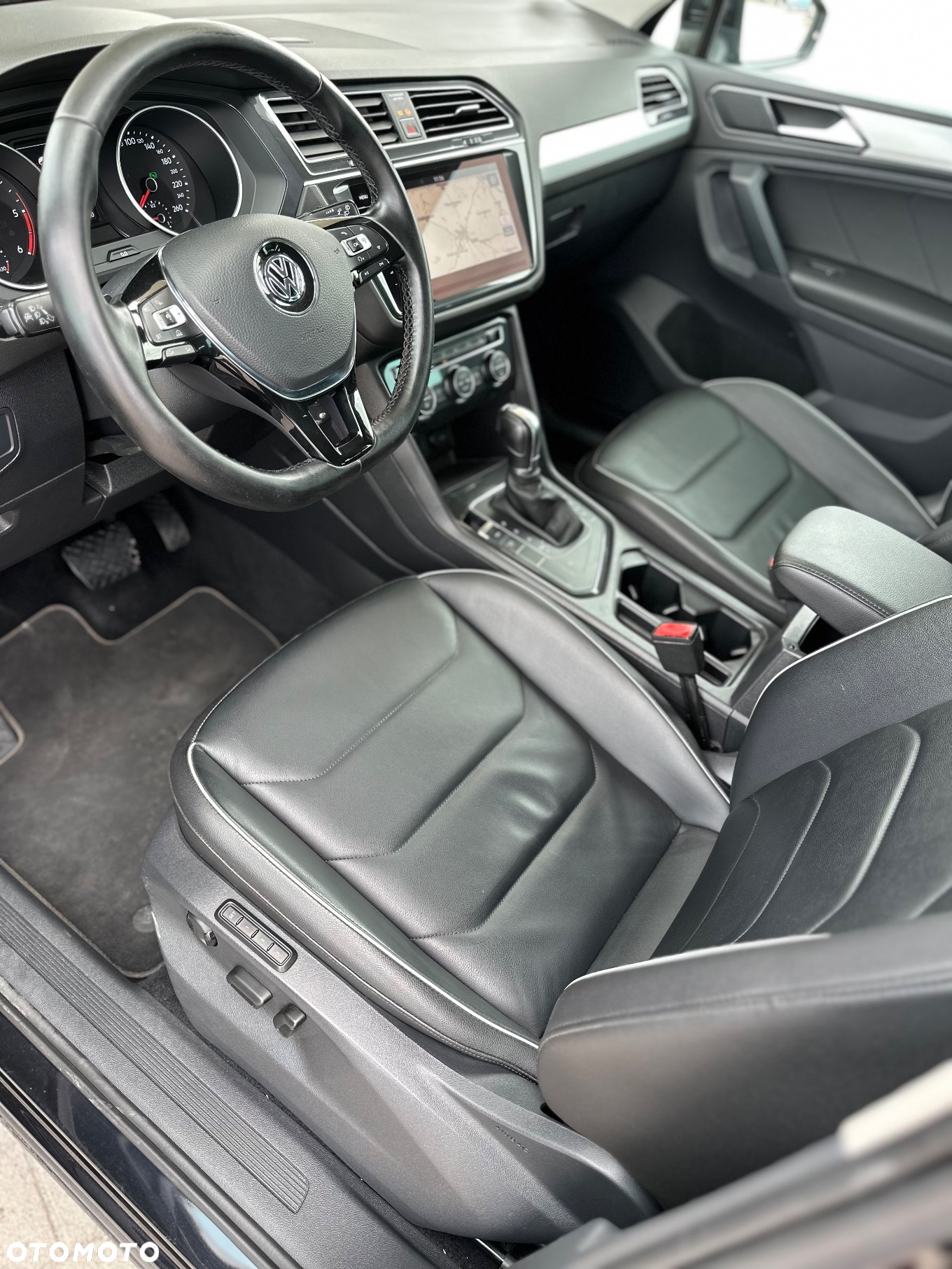 Volkswagen Tiguan - 6