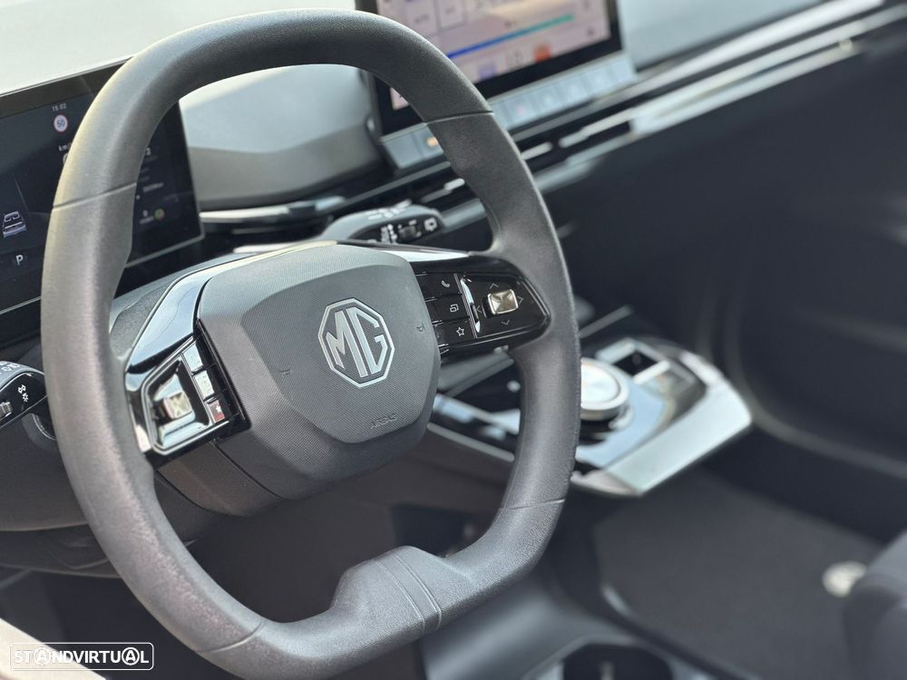 MG MG4 51 kWh Standard - 12