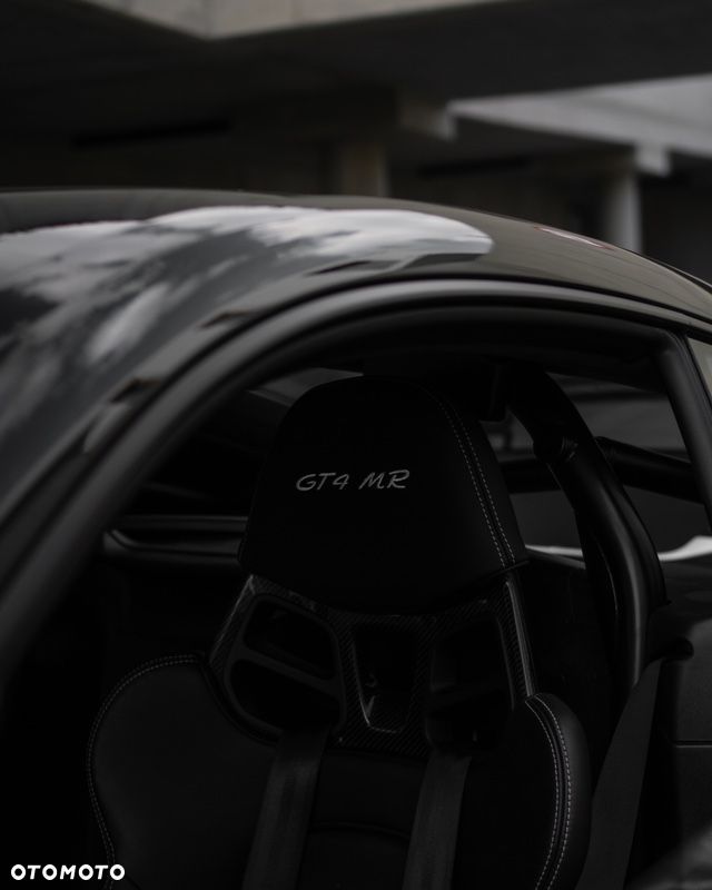 Porsche 718 Cayman - 3