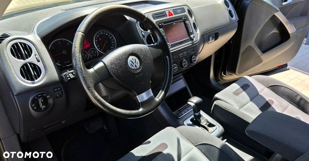 Volkswagen Tiguan - 23