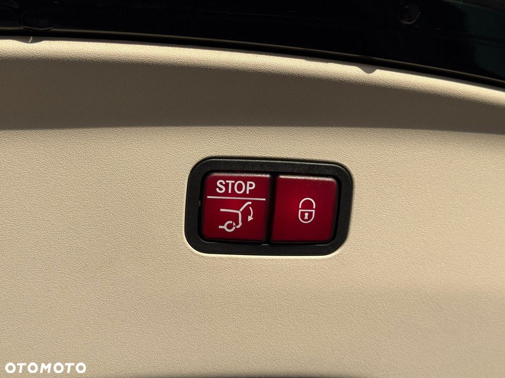 Mercedes-Benz AMG GT 43 4-Matic+ - 33