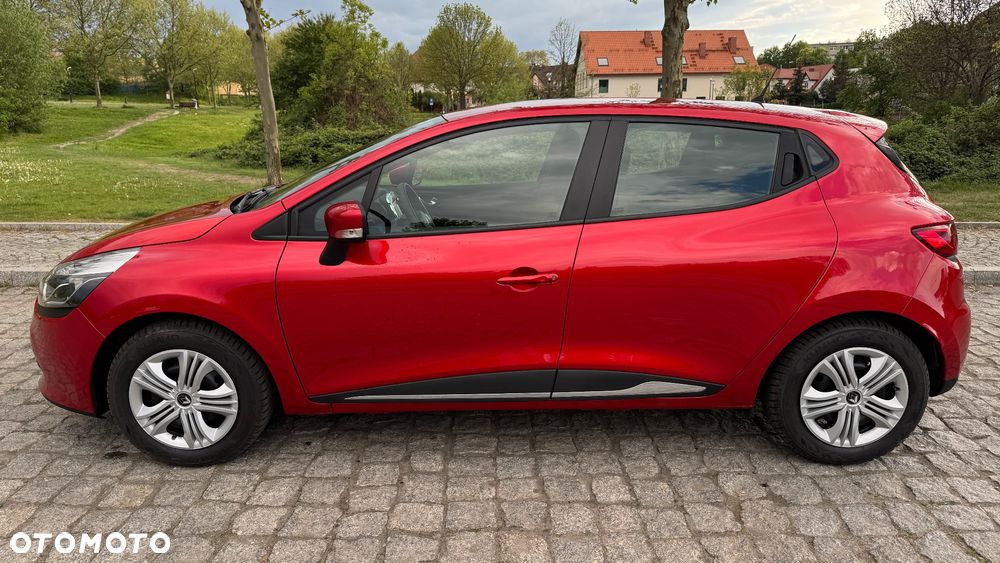 Renault Clio 1.2 16V Life - 11