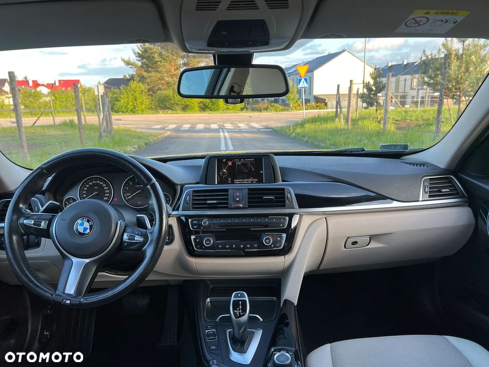 BMW Seria 3 320i Advantage - 20
