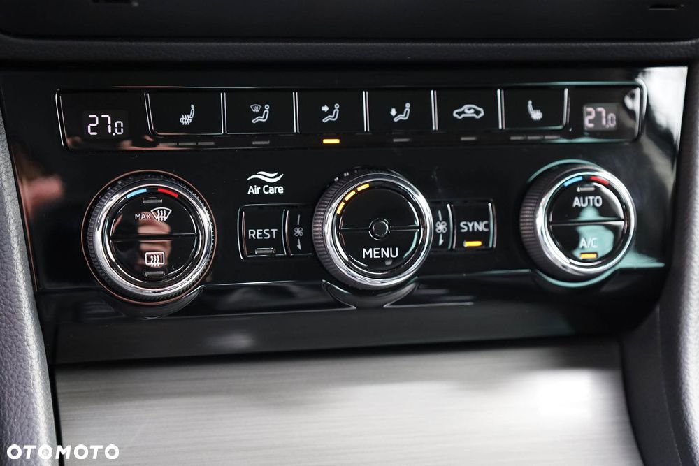 Skoda Superb 2.0 TSI Style DSG - 25