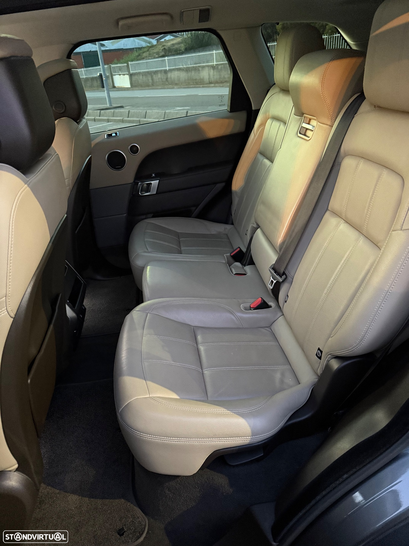 Land Rover Range Rover Sport 2.0 SD4 SE - 20