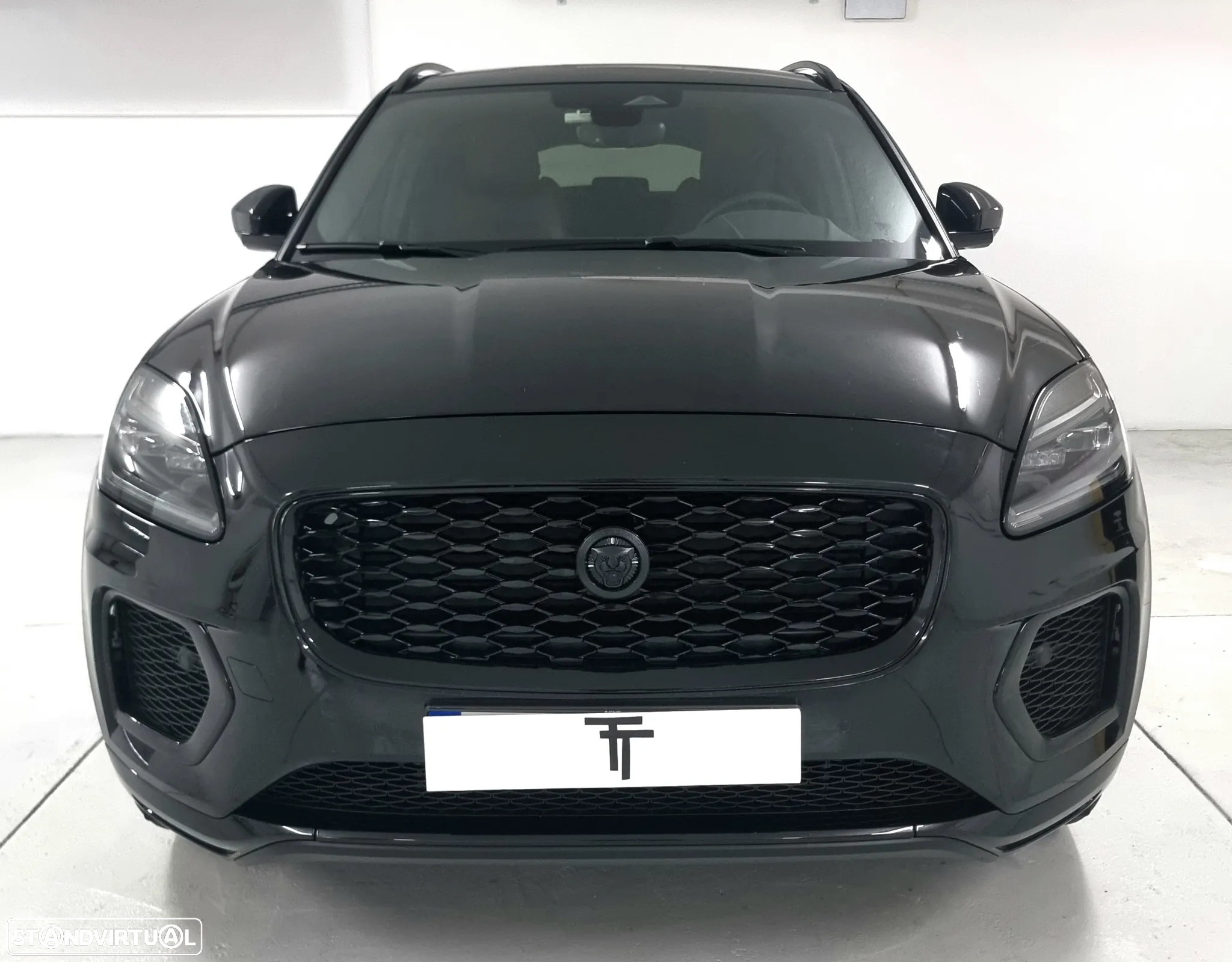 Jaguar E-Pace 1.5 P300e R-Dynamic SE AWD Aut. - 3