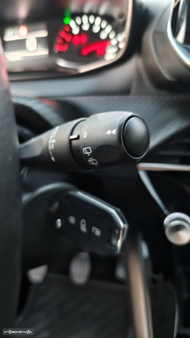 Peugeot 208 1.2 PureTech Active - 40