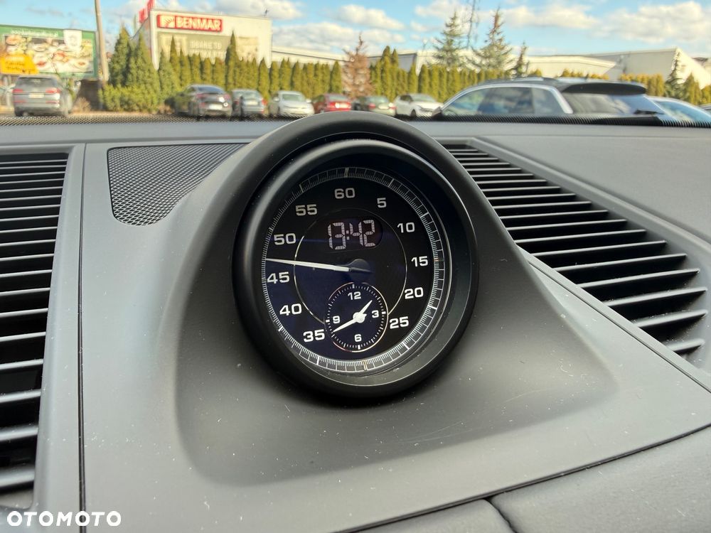 Porsche Macan T - 23