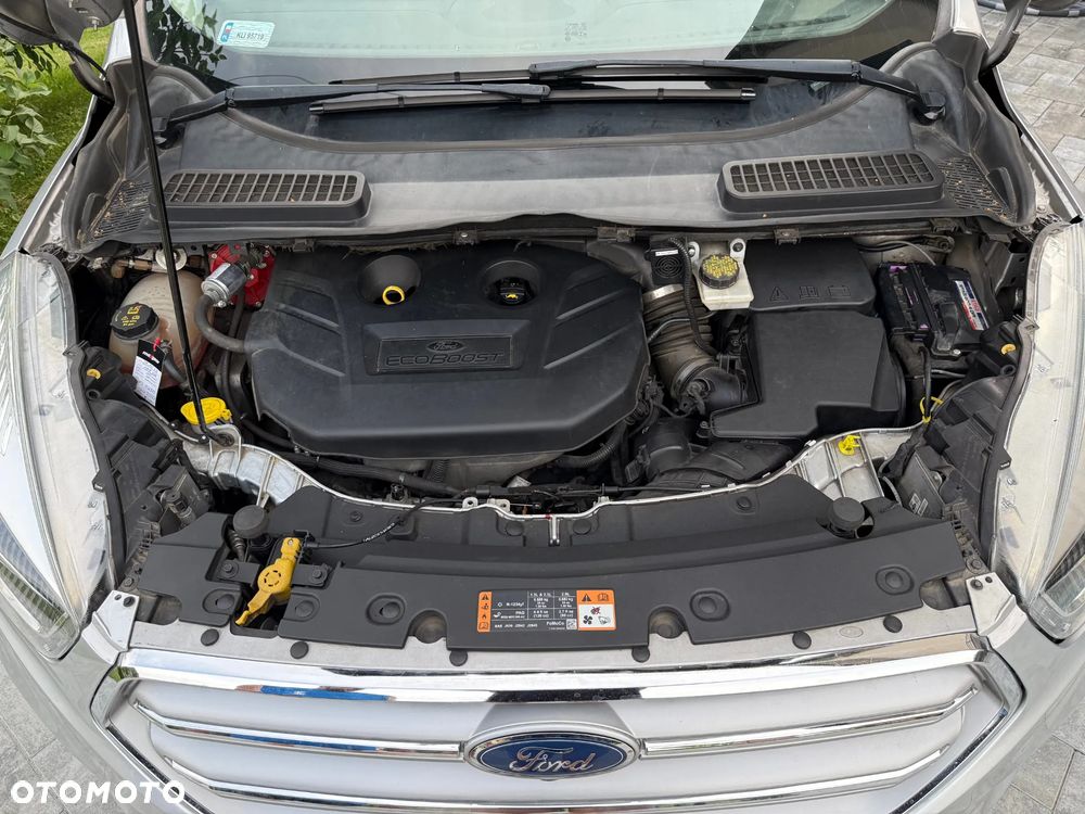 Ford Escape 2.0 EcoBoost AWD Titanium - 22