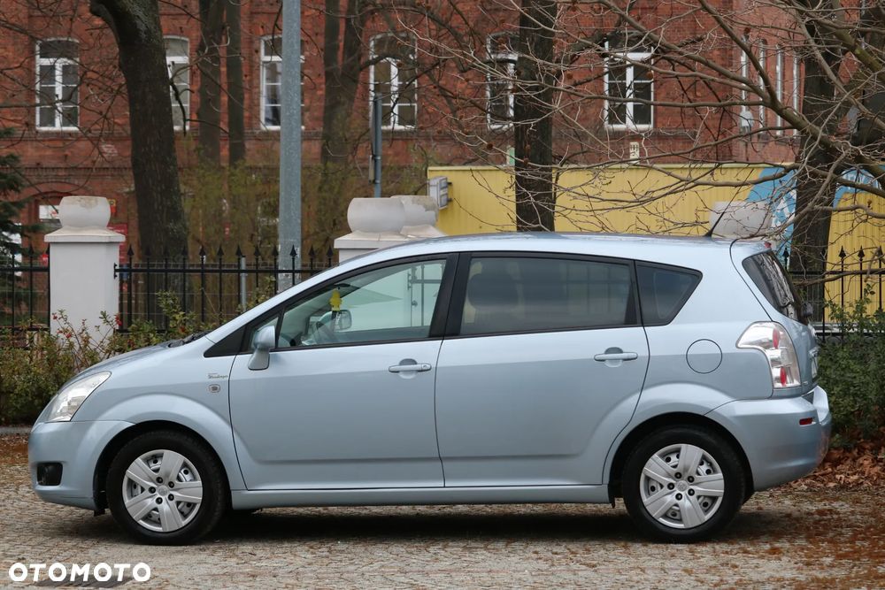 Toyota Corolla Verso - 28