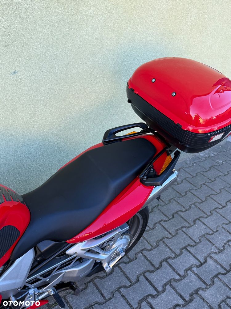 Honda VFR - 32