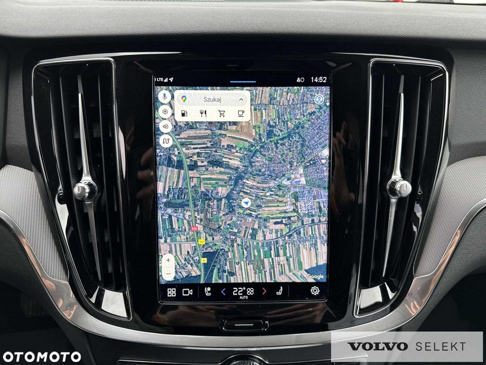 Volvo V60 Cross Country - 23