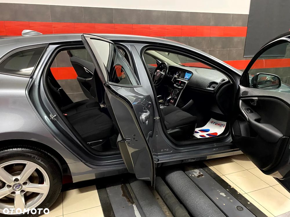 Volvo V40 D2 Powershift Summum - 20